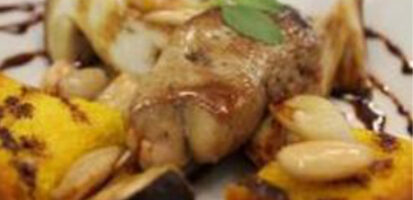 Scaloppa di foie gras e fichi caramellati Scaloppa di foie gras e fichi caramellati