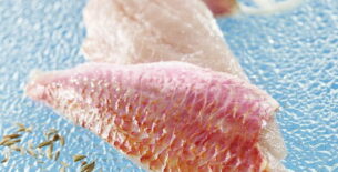 Filetto di triglia rosa con pelle selvaggio