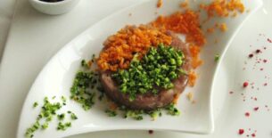 Tartare di tonno in gremolada